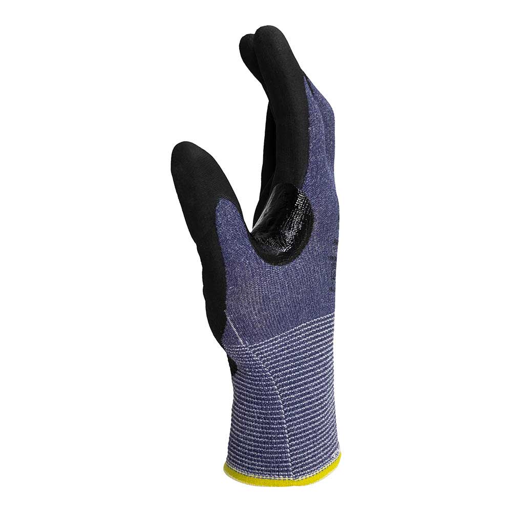 protective-glove-made-of-special-fibers-impregnated-with-nft-cut5-nirtil-based-foam
