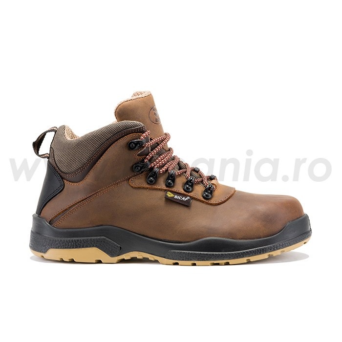 bocanci-de-protectie-cu-bombeu-din-compozit-si-lamela-antiperforatie-non-metalica-trekker-s3-src