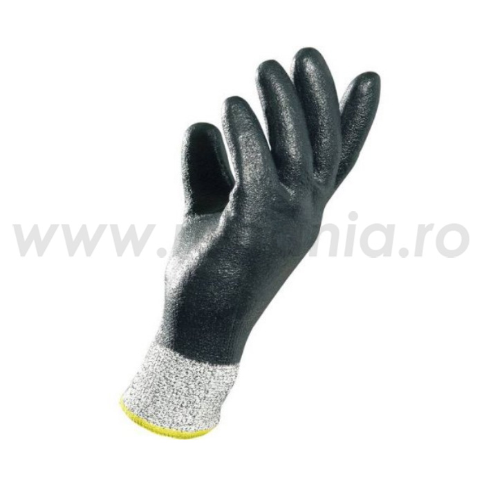 manusi-krynit-559