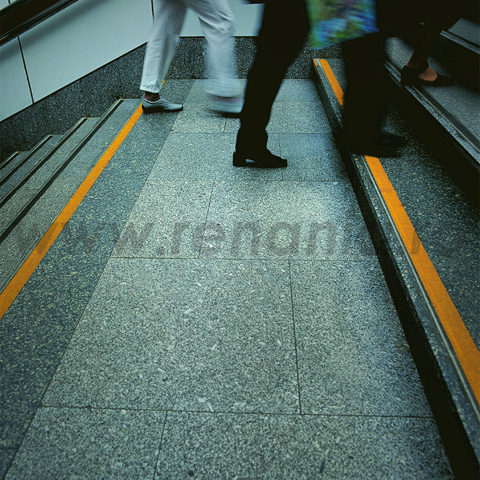 benzi-autoadezive-antialunecare-630-3m